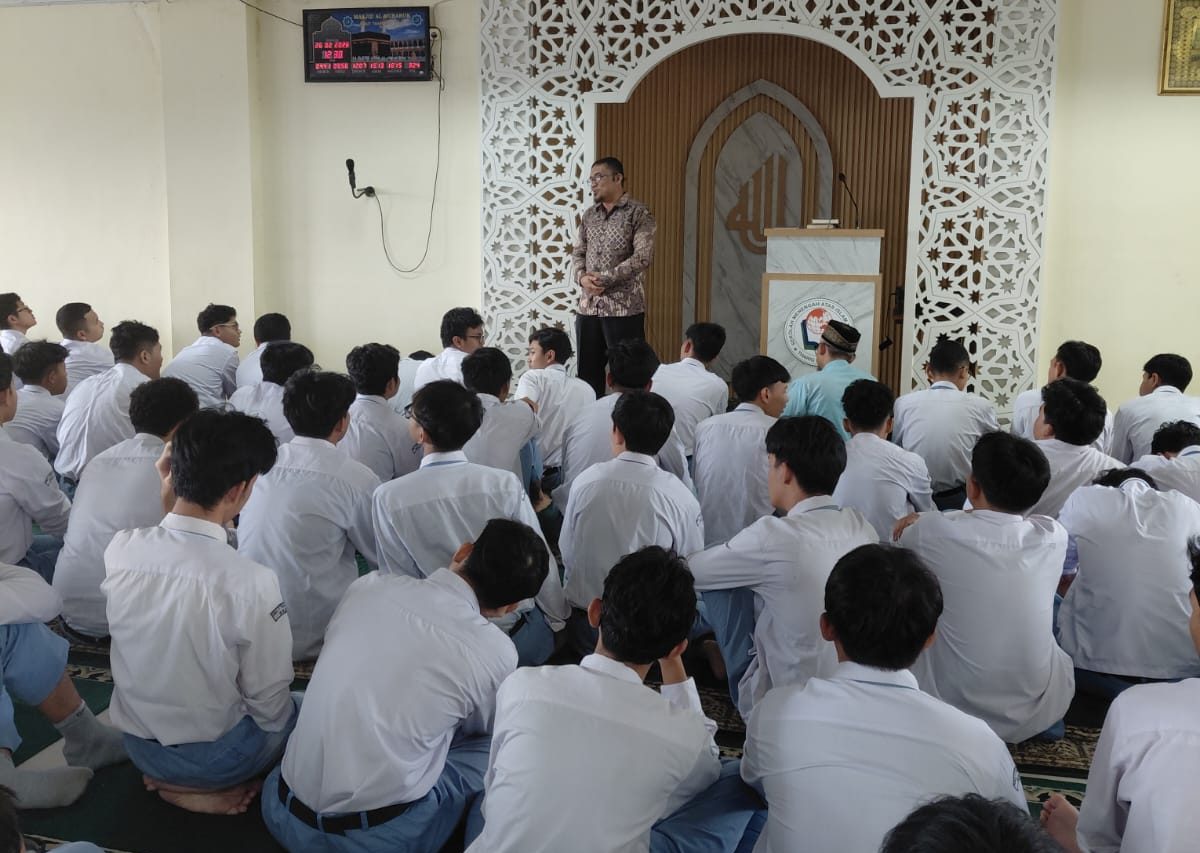 LAZ Al-Kahfi Peduli Sambangi SMAIT Thariq Bin Ziyad: Membentuk Karakter Filantropi Muda Dan Jiwa Muzaki